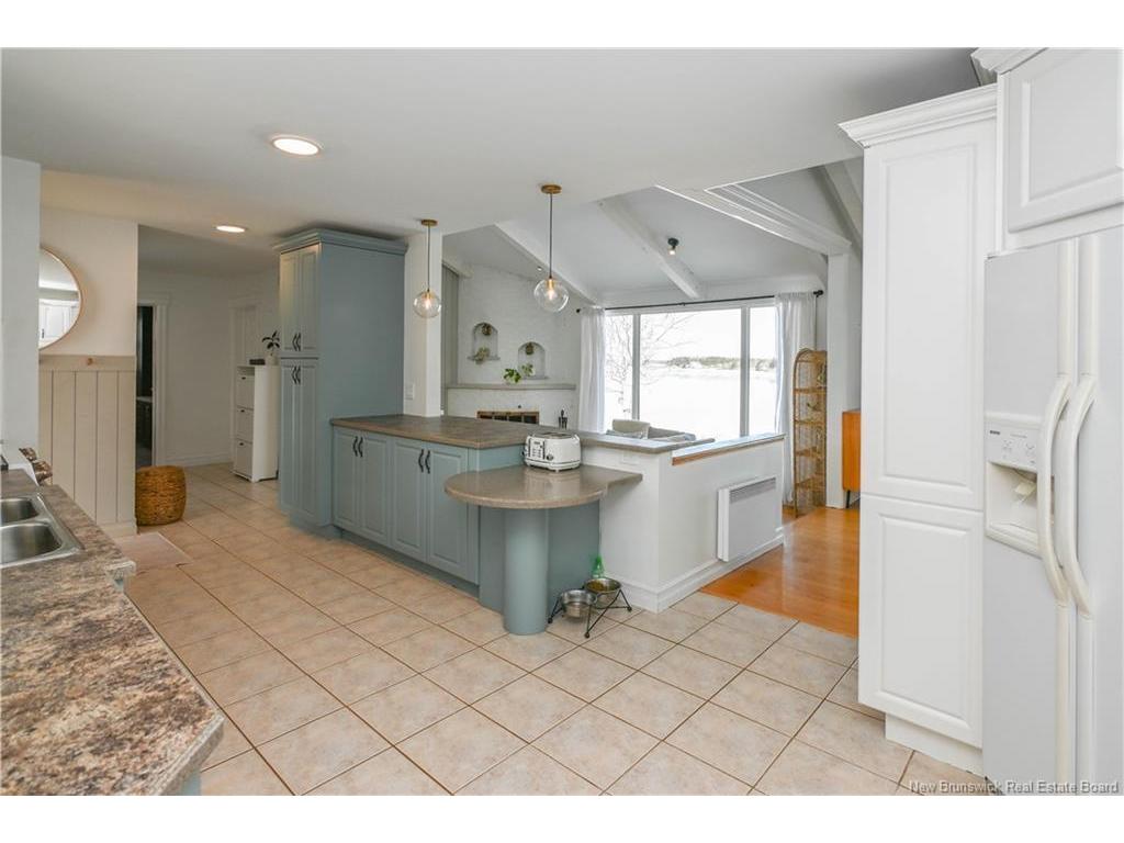 









401


Céline

ST,
Tracadie,




NB
E1X 1A4

