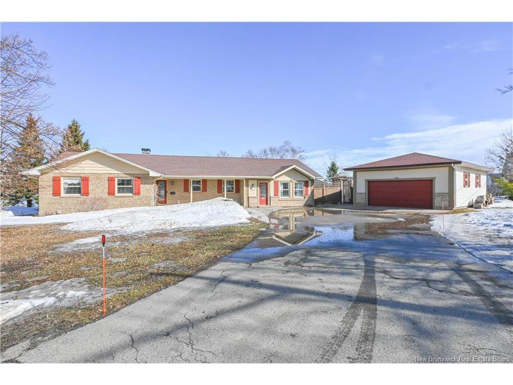 









401


Céline

ST,
Tracadie,




NB
E1X 1A4

