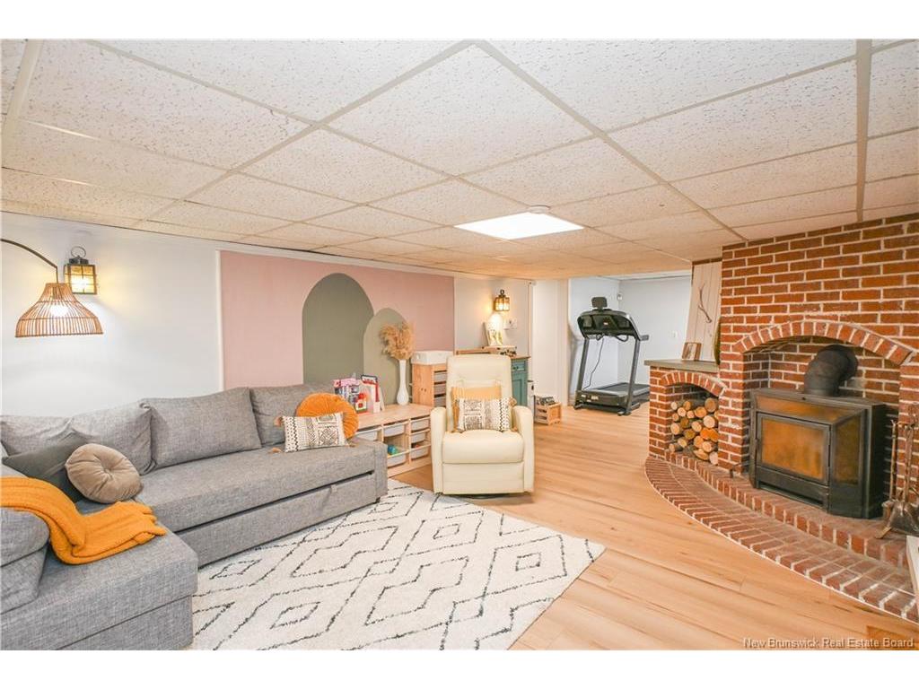 









401


Céline

ST,
Tracadie,




NB
E1X 1A4

