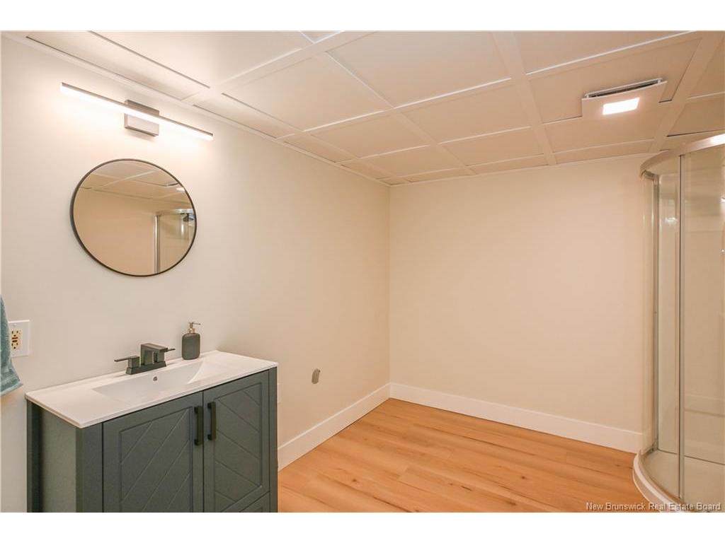 









401


Céline

ST,
Tracadie,




NB
E1X 1A4

