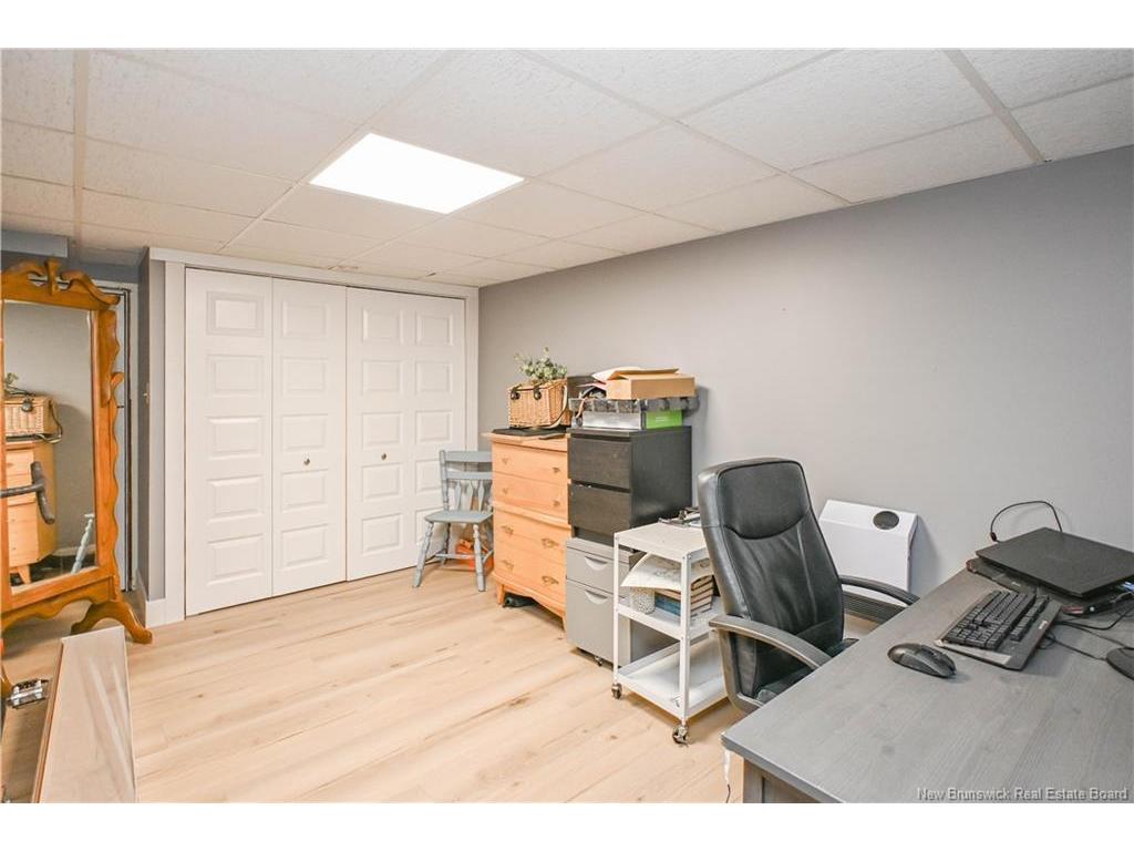 









401


Céline

ST,
Tracadie,




NB
E1X 1A4

