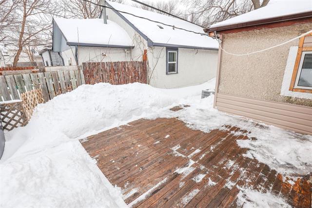 









1897


Bannatyne

AVE,
Winnipeg,




MB
R2R 0B3

