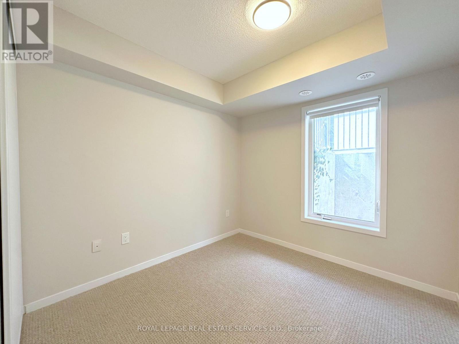 












513 - 35 VALLEY WOODS ROAD

,
Toronto,




Ontario
M3A2R5

