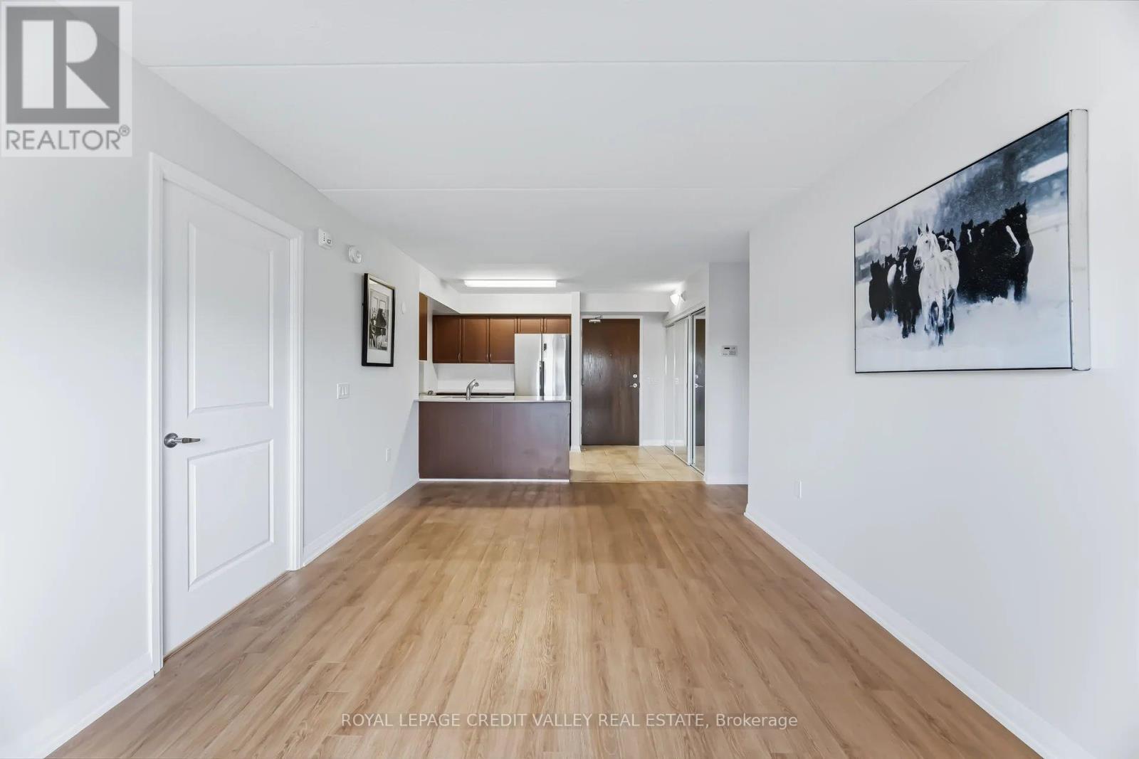 












206 - 30 VIA ROSEDALE

,
Brampton,




Ontario
L6R3Z9

