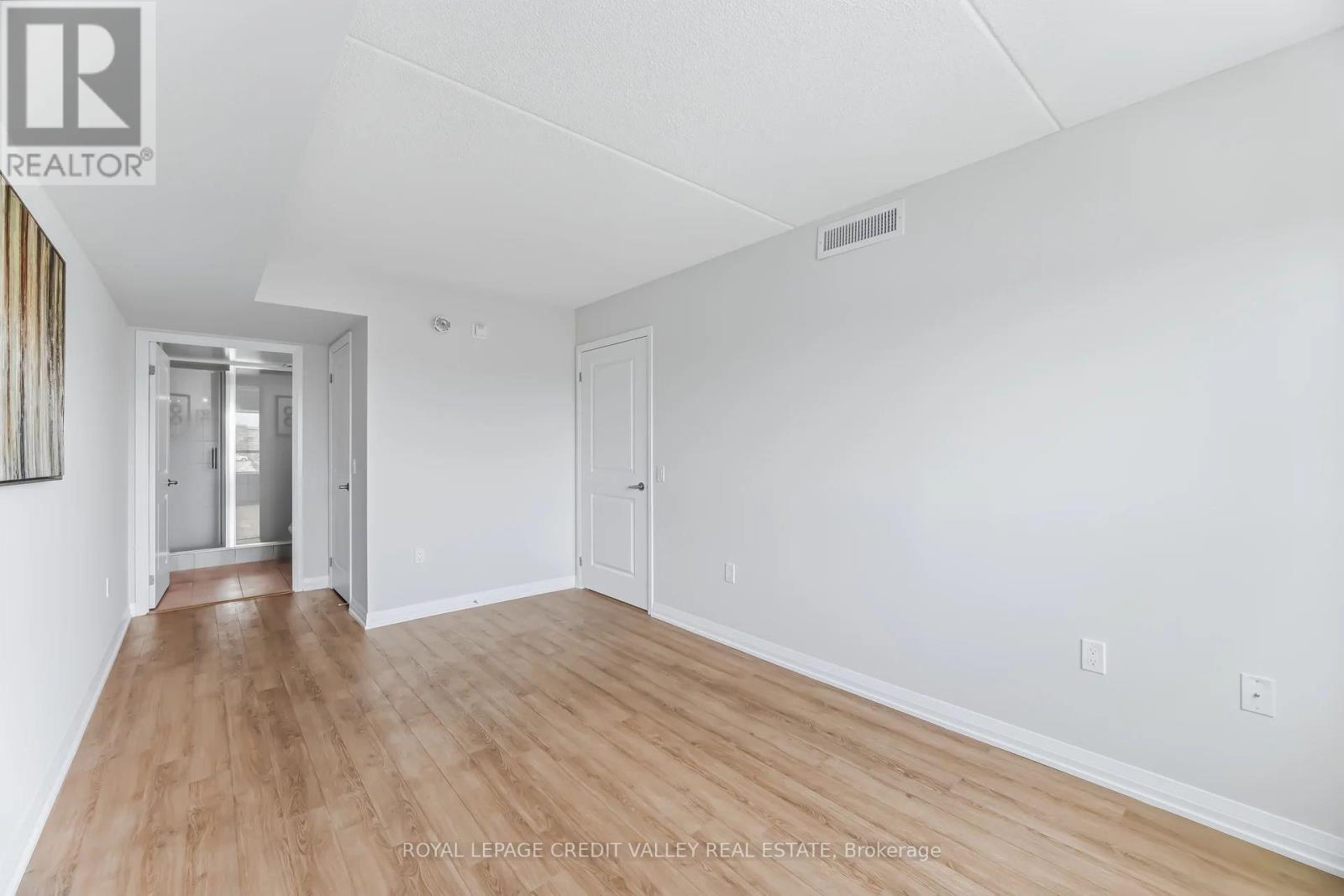 












206 - 30 VIA ROSEDALE

,
Brampton,




Ontario
L6R3Z9

