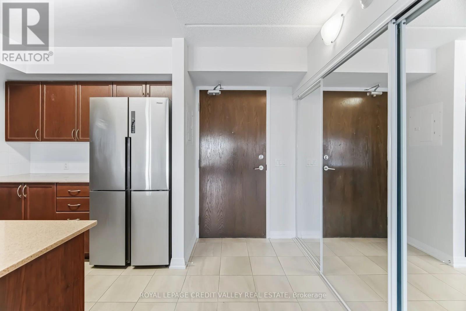 












206 - 30 VIA ROSEDALE

,
Brampton,




Ontario
L6R3Z9

