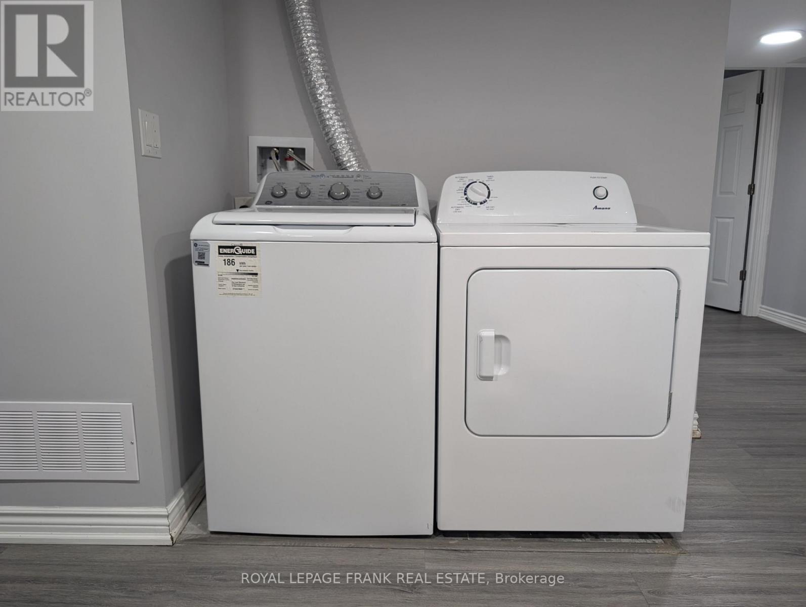 












BSMT - 99 ROBINSON CRESCENT

,
Whitby (Pringle Creek),




Ontario
L1N6W6

