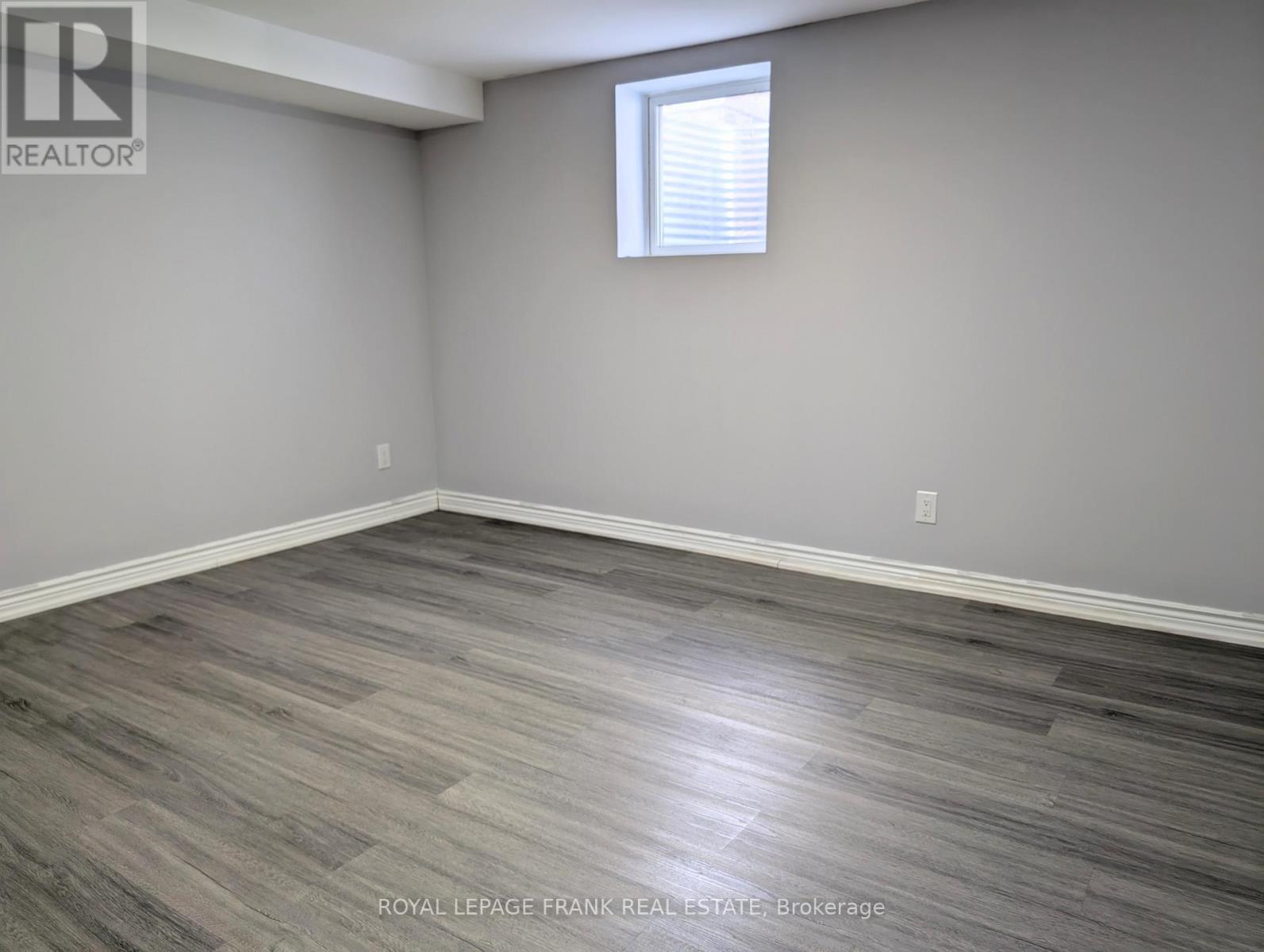 












BSMT - 99 ROBINSON CRESCENT

,
Whitby (Pringle Creek),




Ontario
L1N6W6

