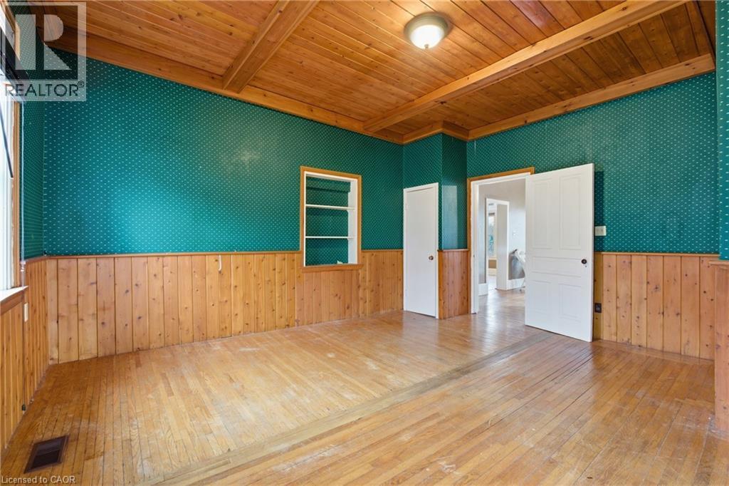 












211 CANBOROUGH Street

,
Smithville,




Ontario
L0R2A0

