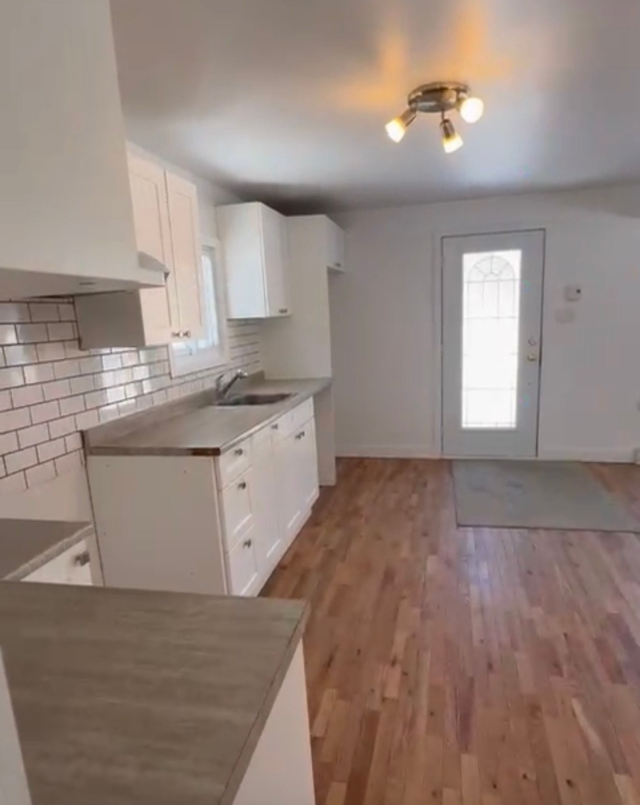 









4240


Rg du Cordon

,
Sainte-Julienne,




QC
J0K2R0

