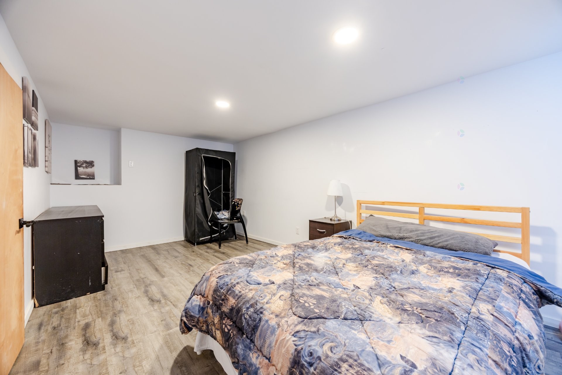 









545


Rue St-André

,
Laval (Pont-Viau),




QC
H7G3A2

