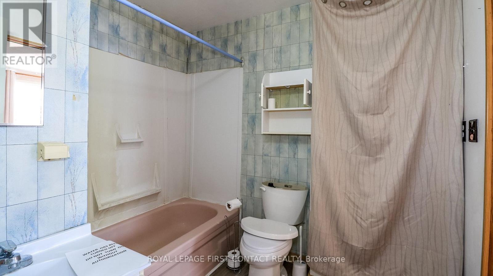 












21 GLASSFORD ROAD

,
Kawartha Lakes,




Ontario
K0M2C0


