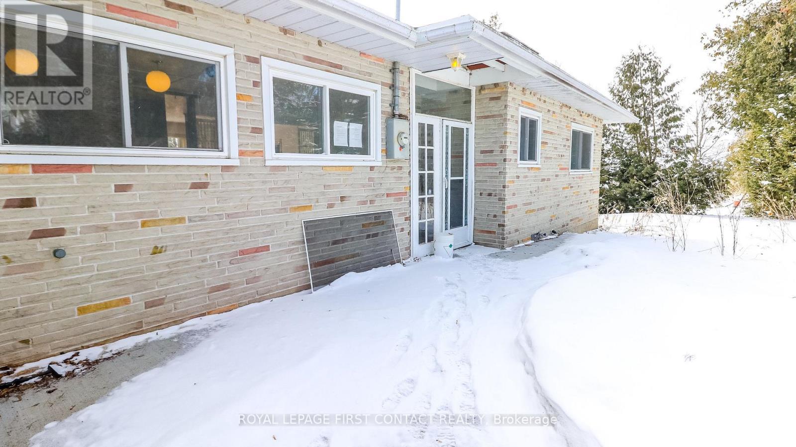 












21 GLASSFORD ROAD

,
Kawartha Lakes,




Ontario
K0M2C0


