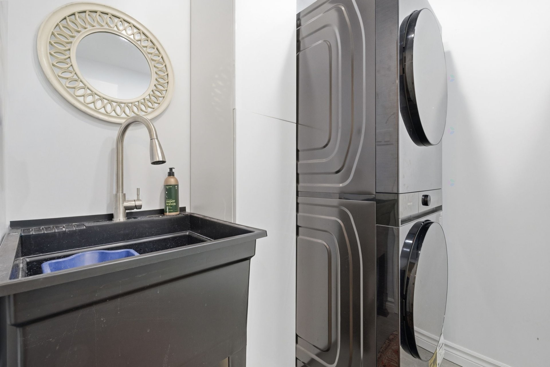 









33Z


Rue du Gisement

,
Gatineau (Hull),




QC
J8Z3J9

