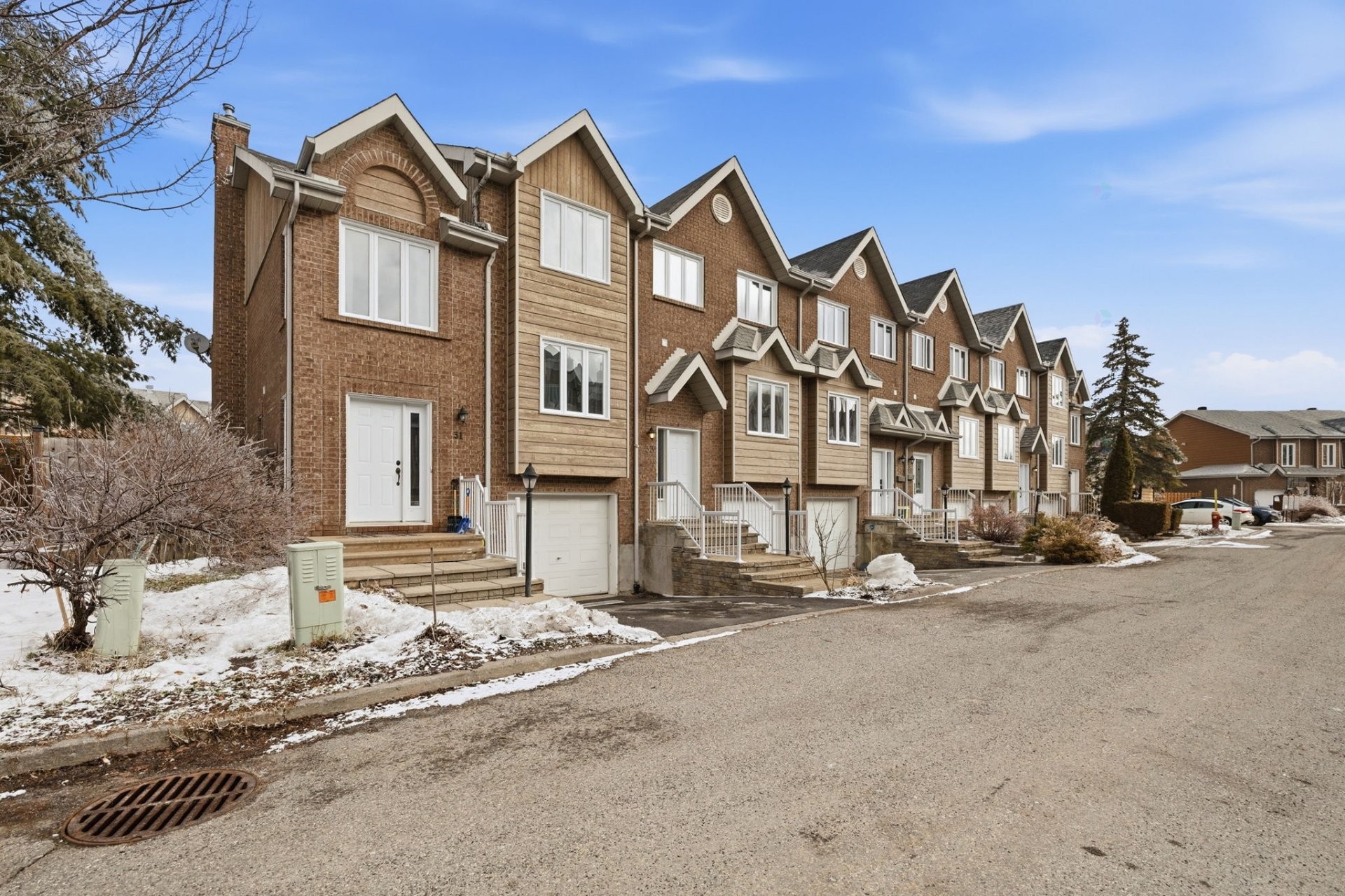 









33Z


Rue du Gisement

,
Gatineau (Hull),




QC
J8Z3J9

