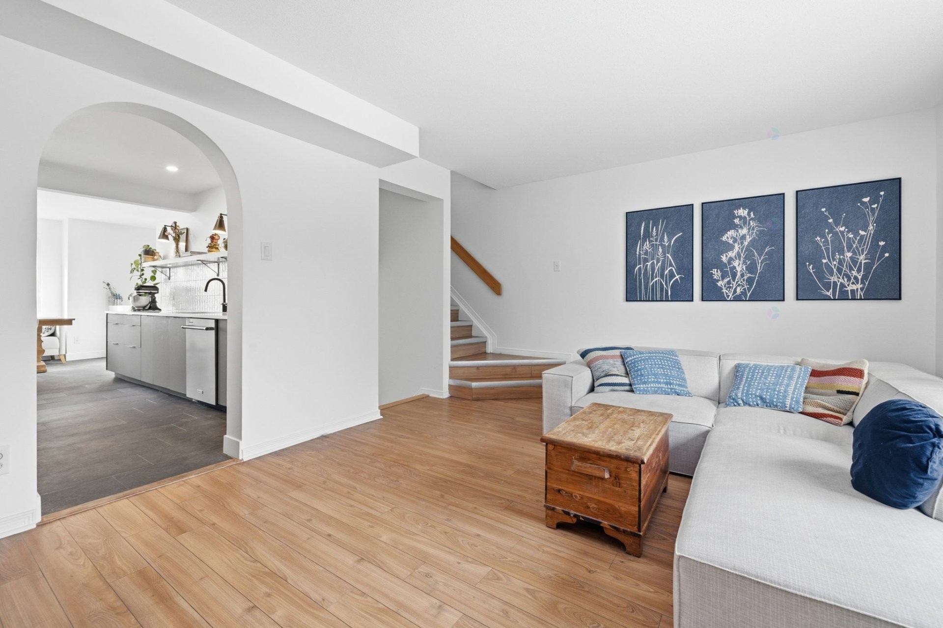 









33Z


Rue du Gisement

,
Gatineau (Hull),




QC
J8Z3J9

