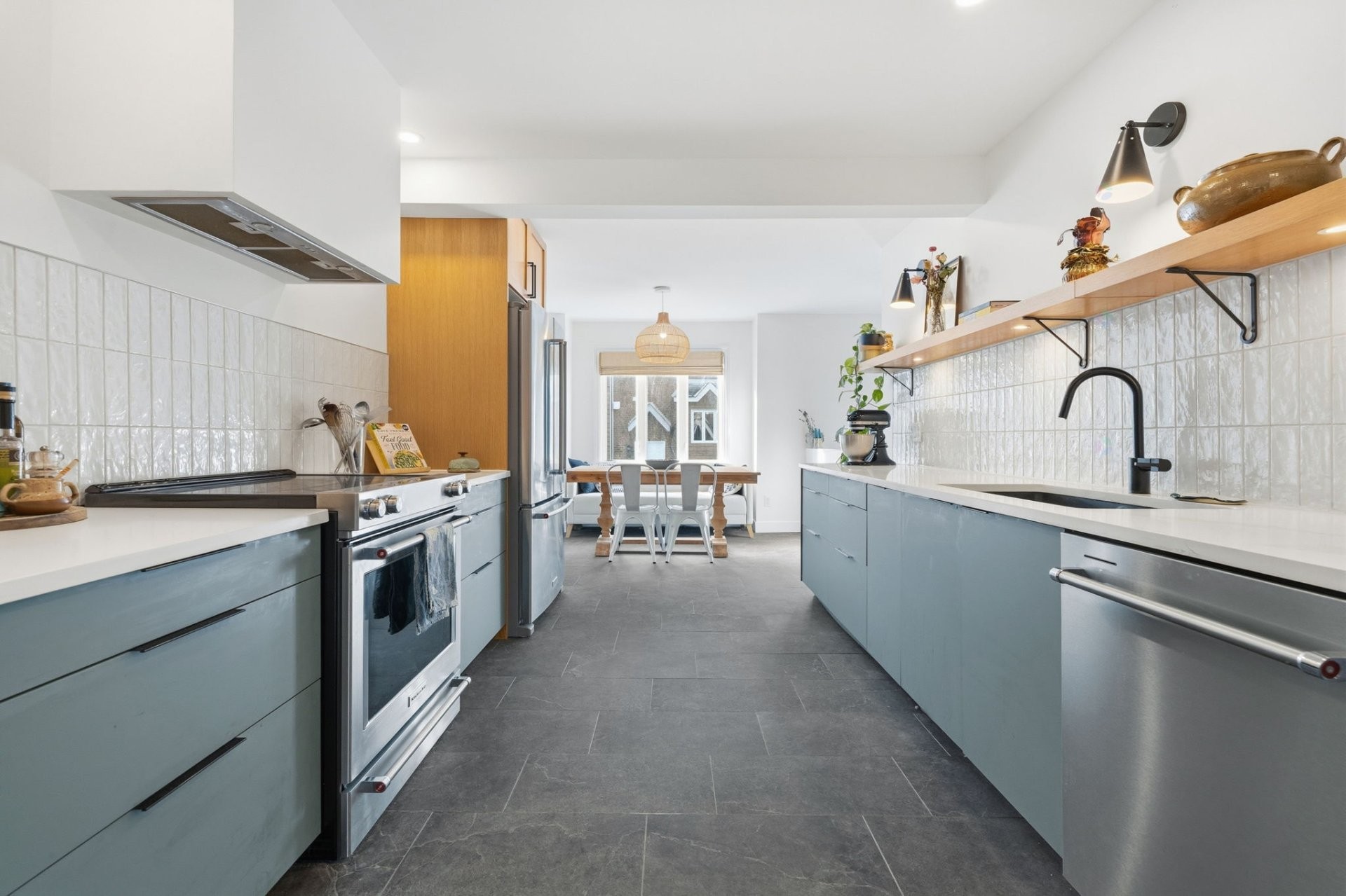 









33Z


Rue du Gisement

,
Gatineau (Hull),




QC
J8Z3J9

