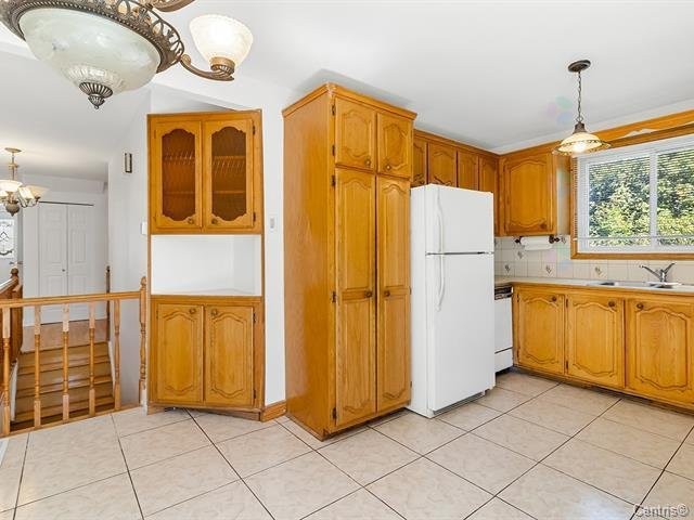 









1010


Rue Ridgewood

,
Laval (Chomedey),




QC
H7W1K8

