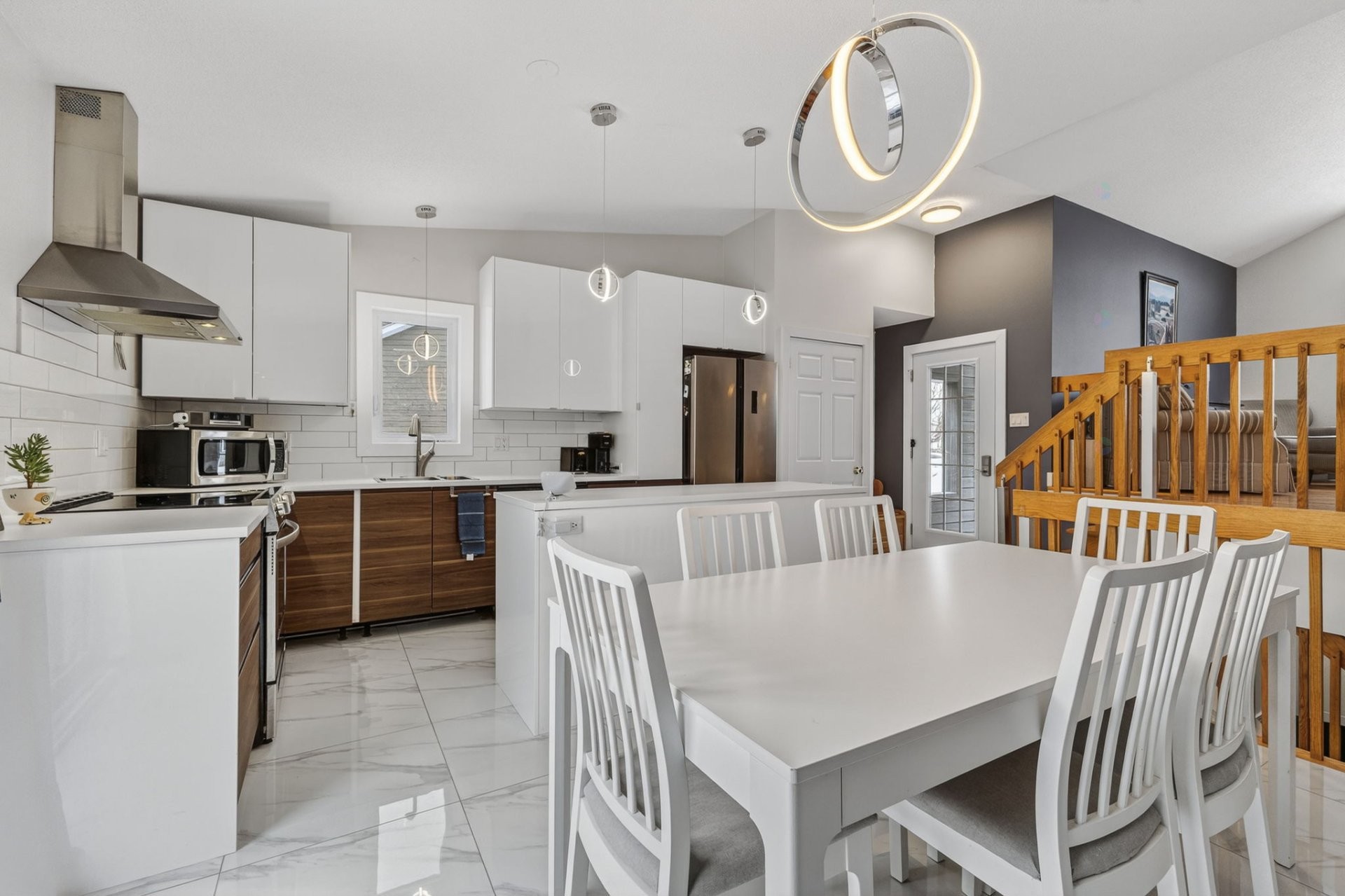 









107


Rue de Batiscan

,
Gatineau (Gatineau),




QC
J8P7S6

