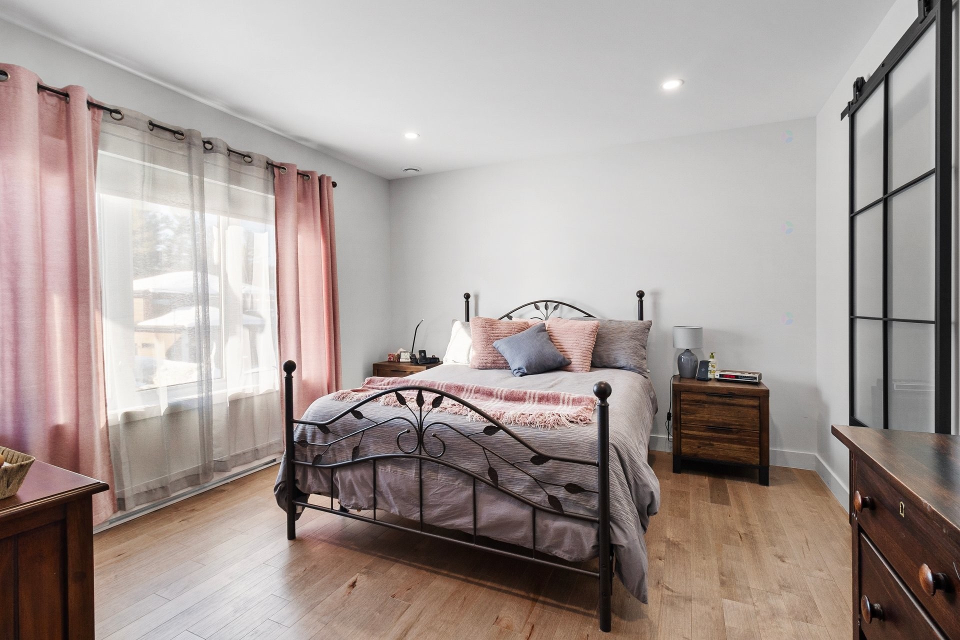 









335


Rue des Mélèzes

,
Cookshire-Eaton,




QC
J0B1M0

