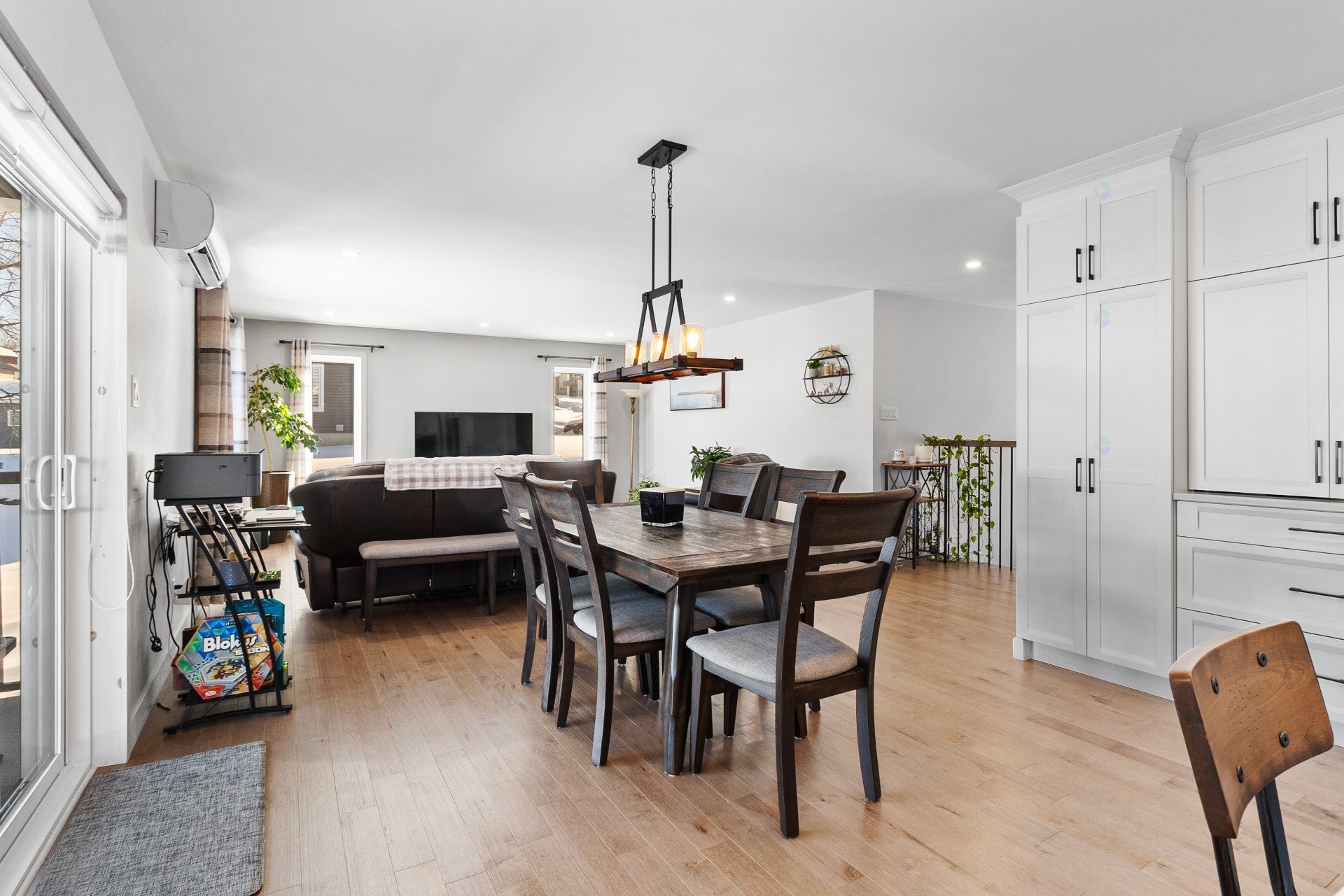 









335


Rue des Mélèzes

,
Cookshire-Eaton,




QC
J0B1M0

