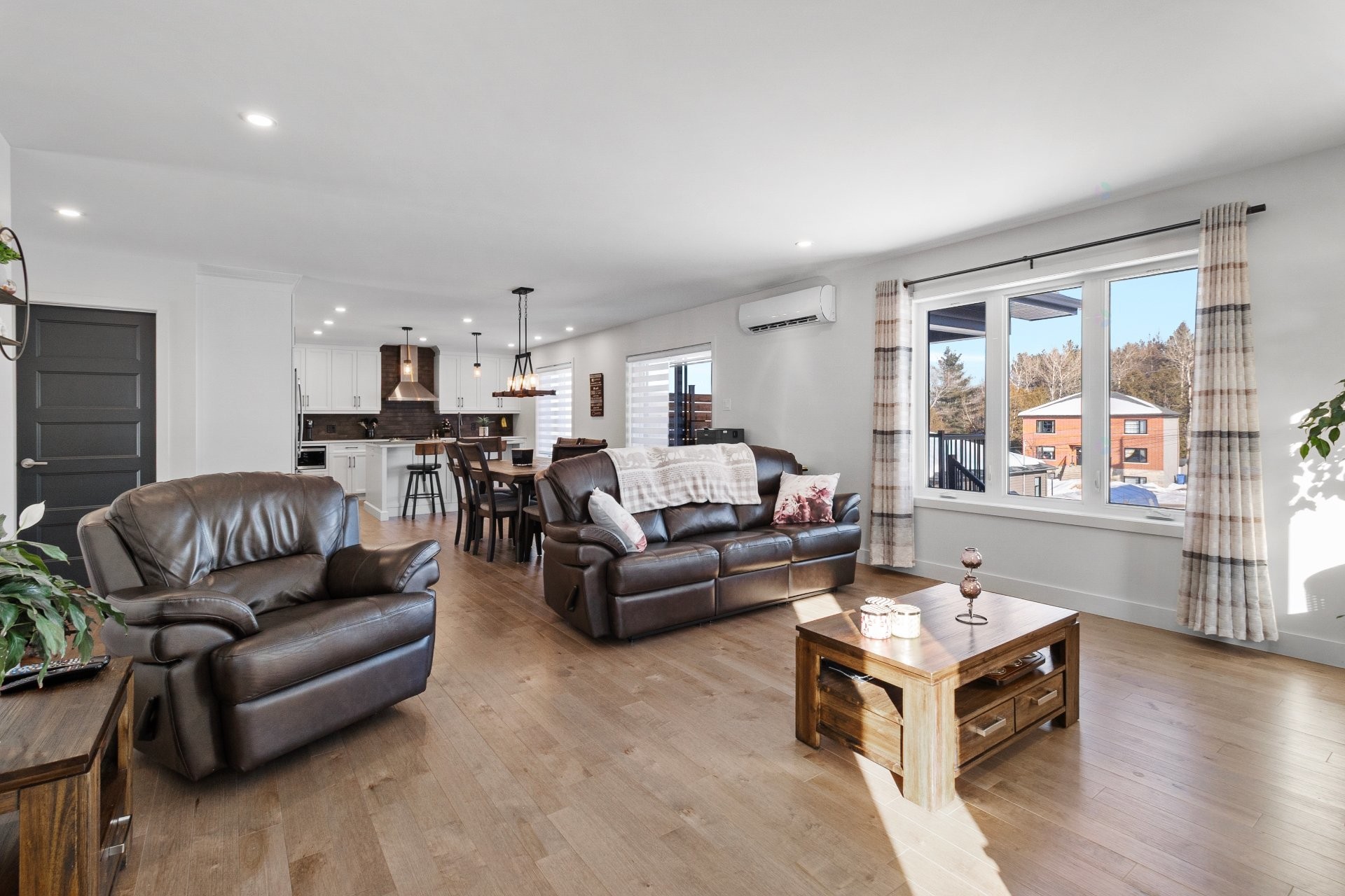 









335


Rue des Mélèzes

,
Cookshire-Eaton,




QC
J0B1M0

