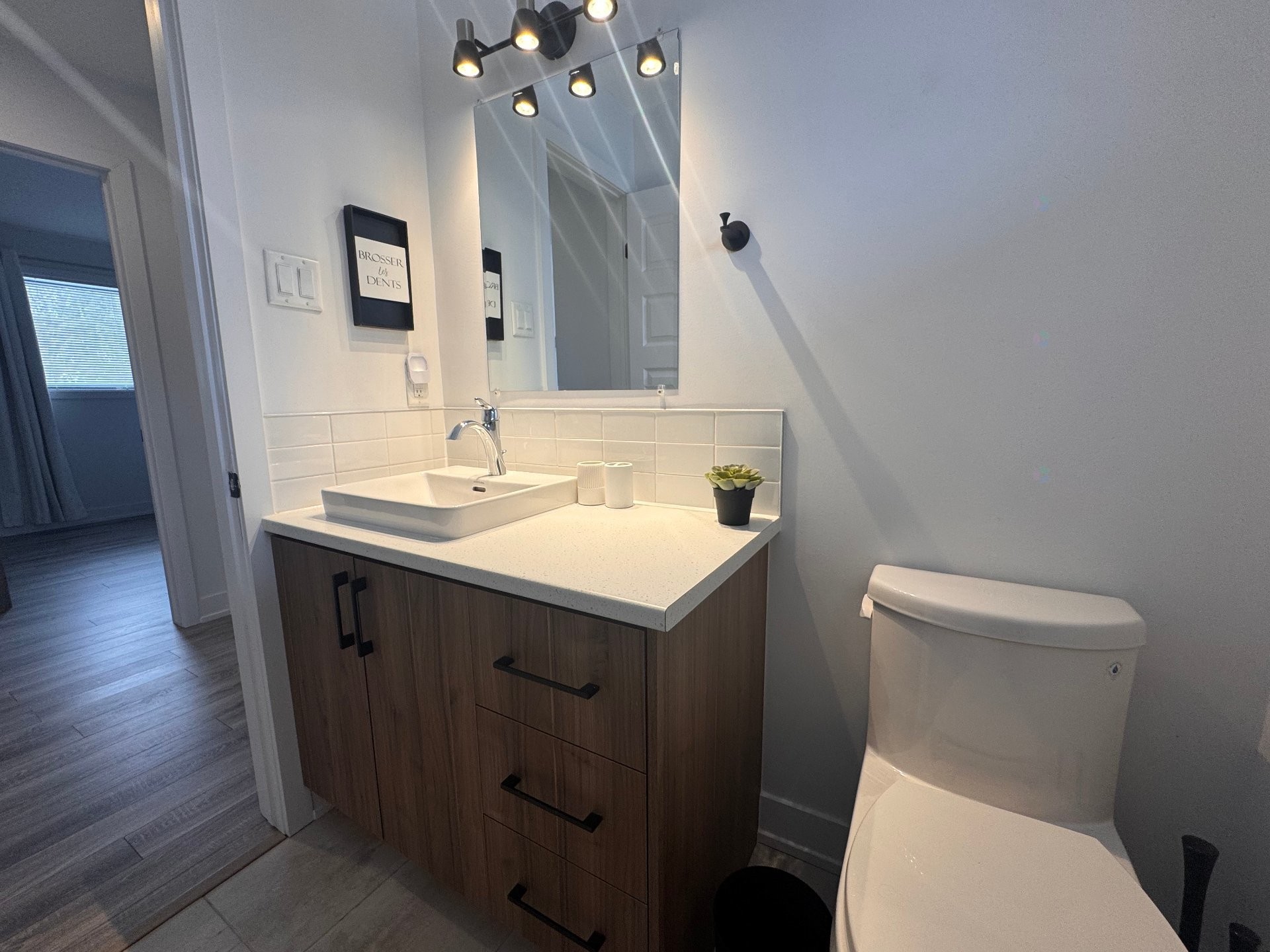 









8


Rue de Mâcon

,
Gatineau (Gatineau),




QC
J8T4M5


