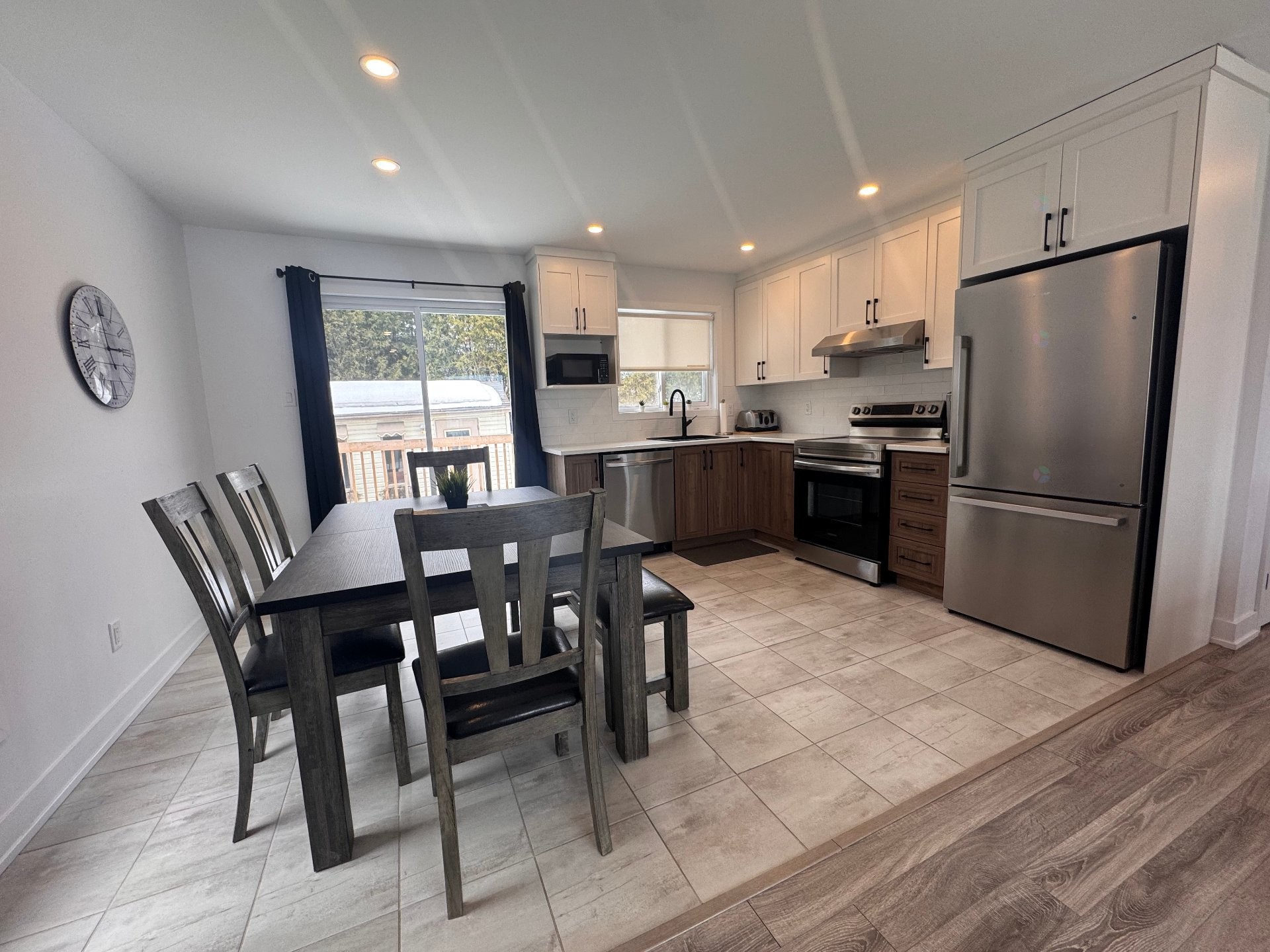 









8


Rue de Mâcon

,
Gatineau (Gatineau),




QC
J8T4M5


