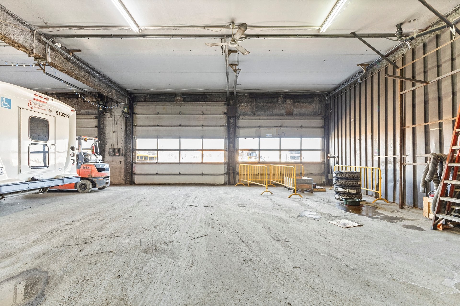 









701


Rue des Ateliers

,
Boucherville,




QC
J4B8H3

