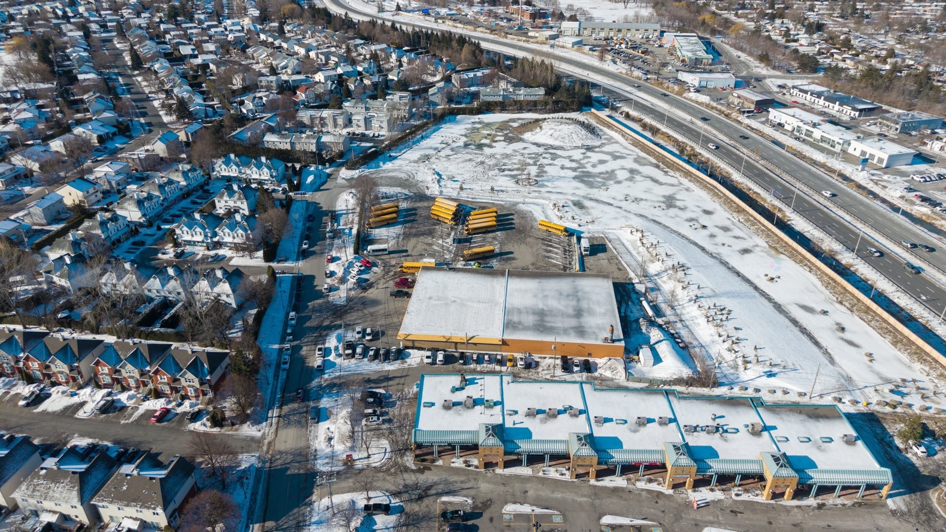 









701


Rue des Ateliers

,
Boucherville,




QC
J4B8H3

