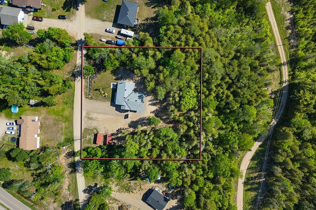 









6


Ch. Beech

,
L'Isle-aux-Allumettes,




QC
J0X1M0

