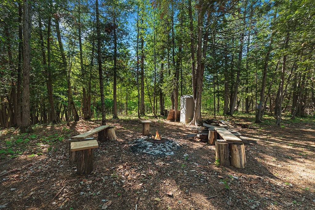 









6


Ch. Beech

,
L'Isle-aux-Allumettes,




QC
J0X1M0

