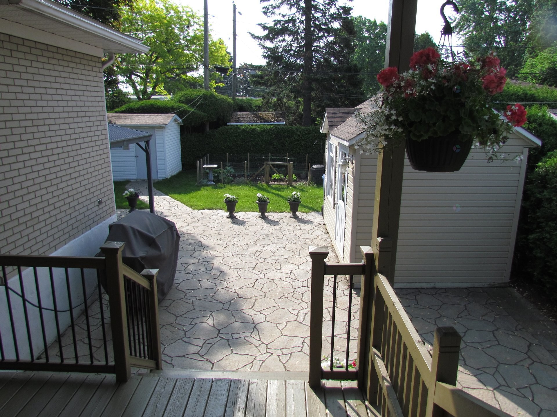 









956


Rue De Levilliers

,
Boucherville,




QC
J4B3Z2

