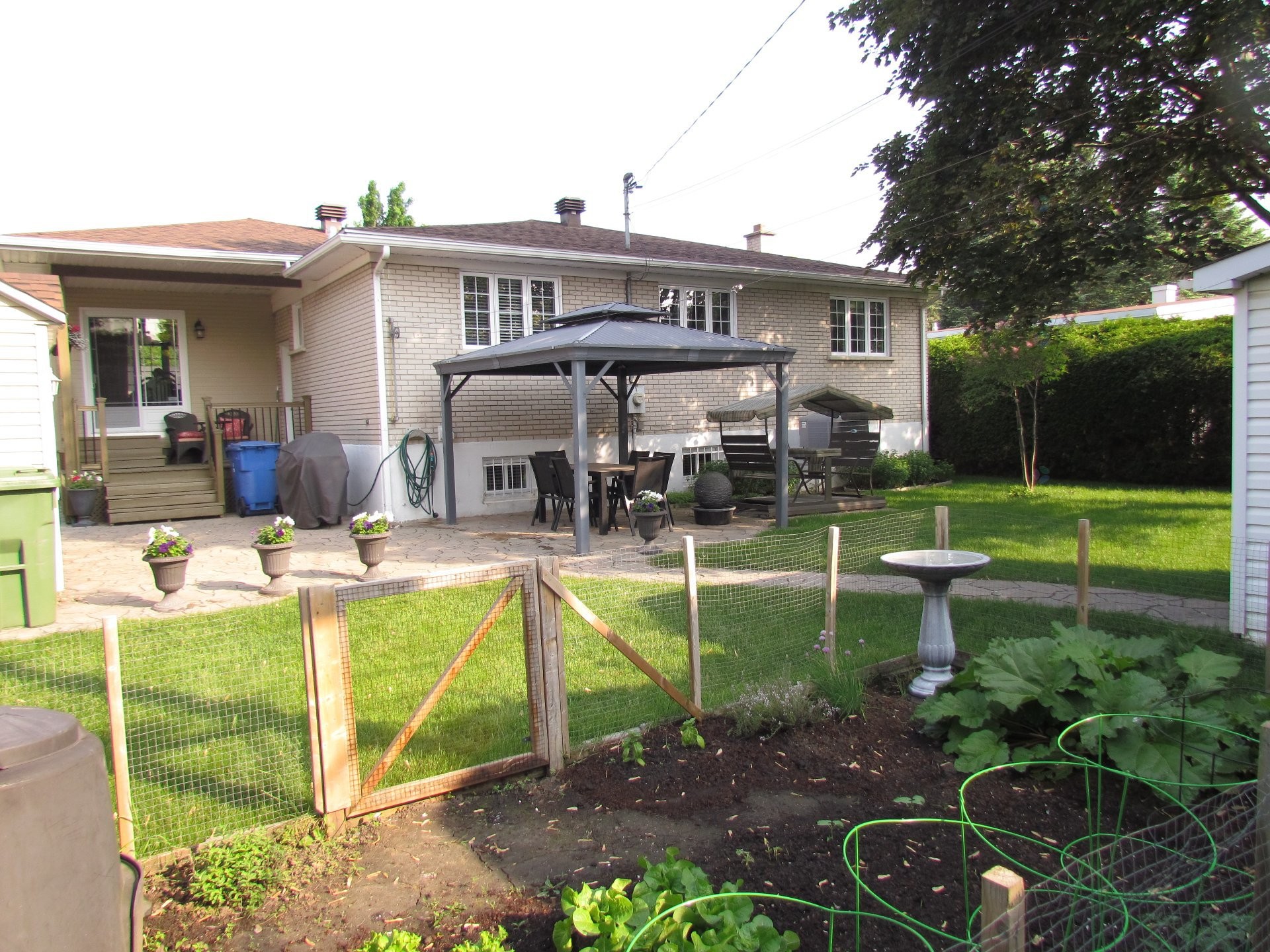 









956


Rue De Levilliers

,
Boucherville,




QC
J4B3Z2

