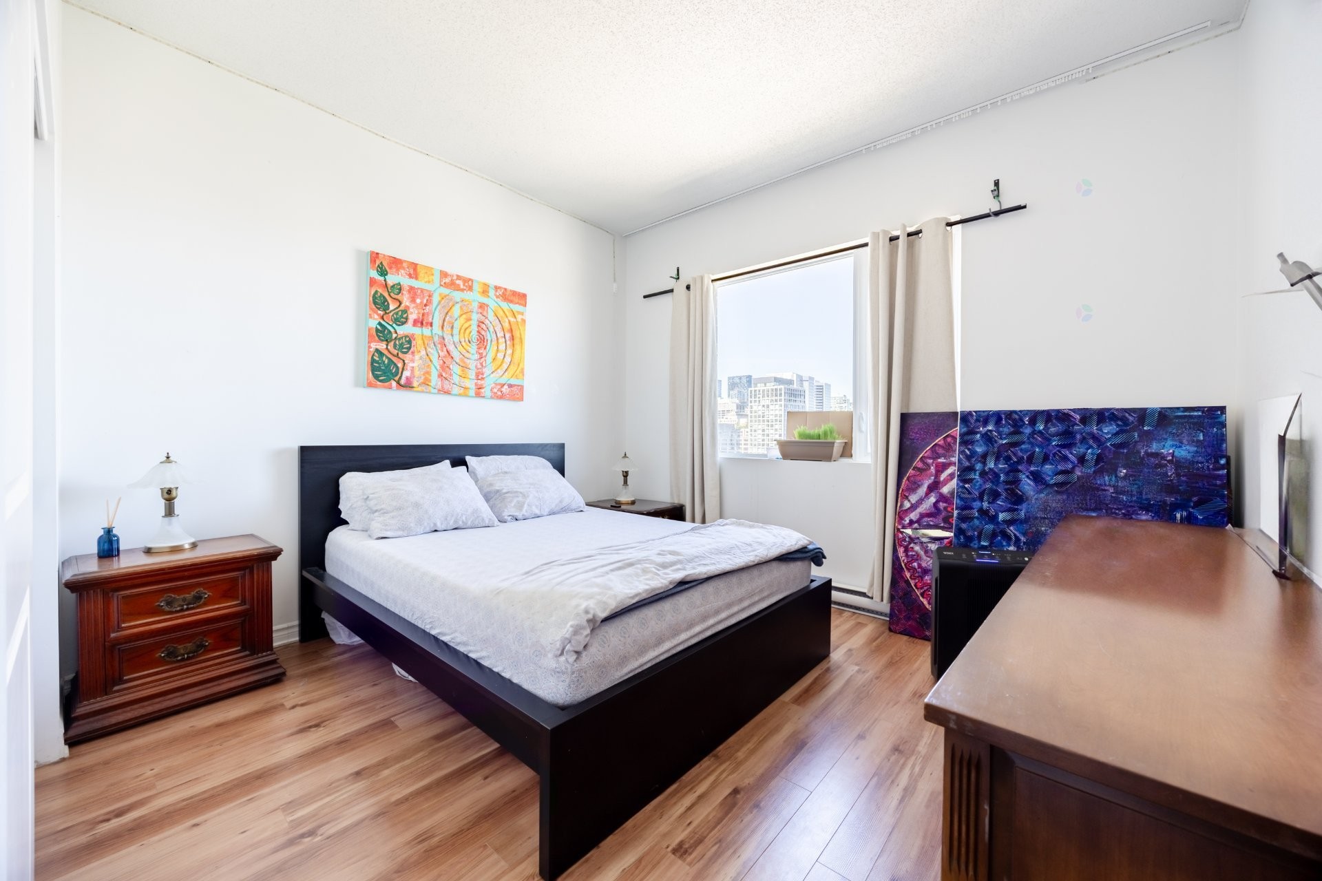 









650


Rue Jean-D'Estrées

, 2108,
Montréal (Ville-Marie),




QC
H3C0G3

