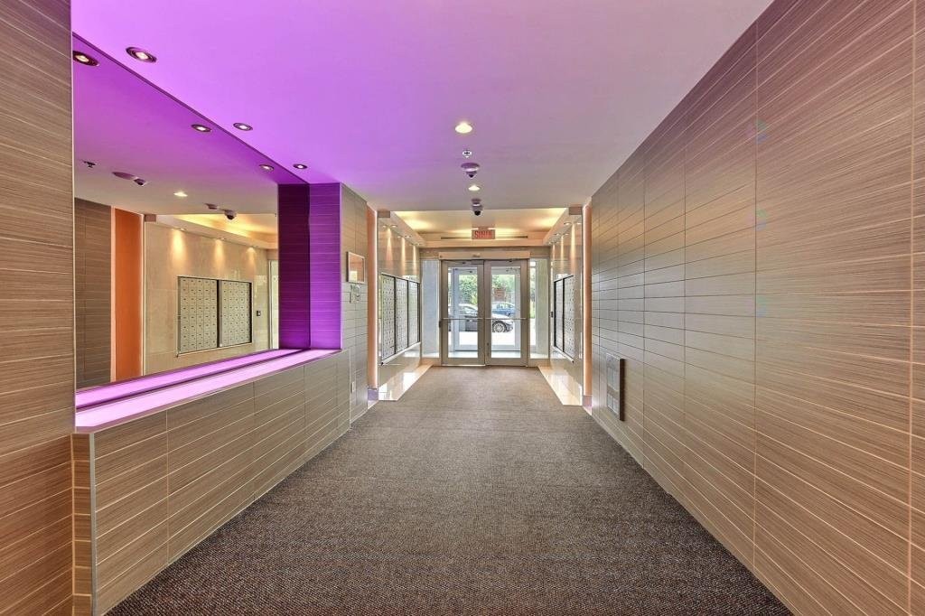 









650


Rue Jean-D'Estrées

, 2108,
Montréal (Ville-Marie),




QC
H3C0G3

