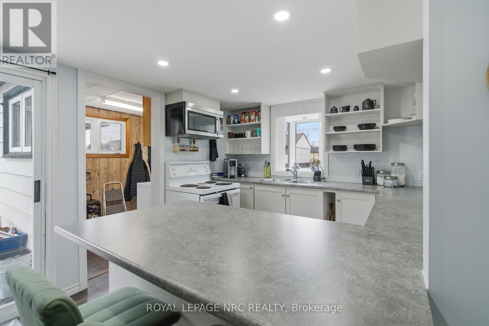 












507 HARRIET STREET

,
Welland (Lincoln/Crowland),




Ontario
L3B2H9

