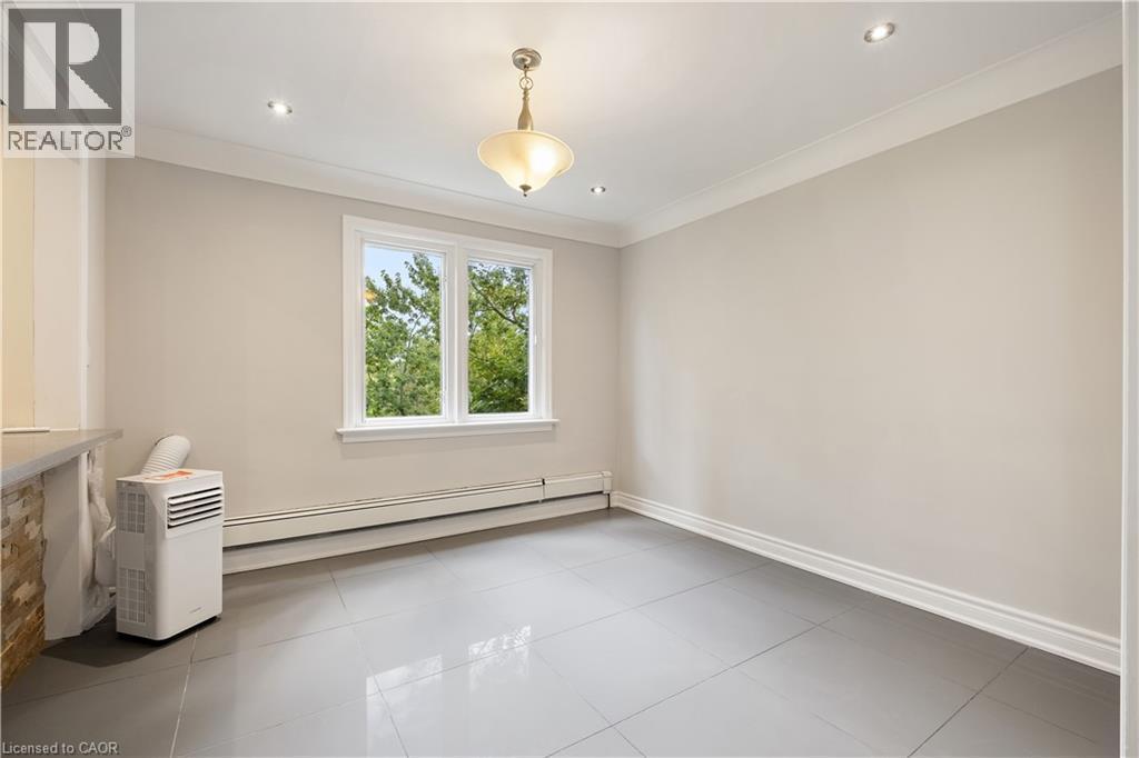 












69 HILLVIEW Road

,
St. Catharines,




Ontario
L2S1S8

