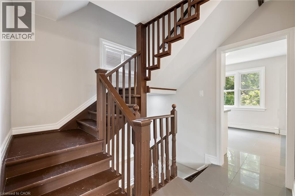 












69 HILLVIEW Road

,
St. Catharines,




Ontario
L2S1S8

