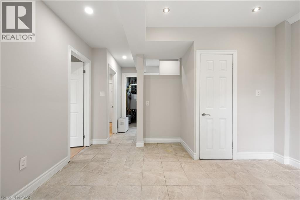 












69 HILLVIEW Road

,
St. Catharines,




Ontario
L2S1S8

