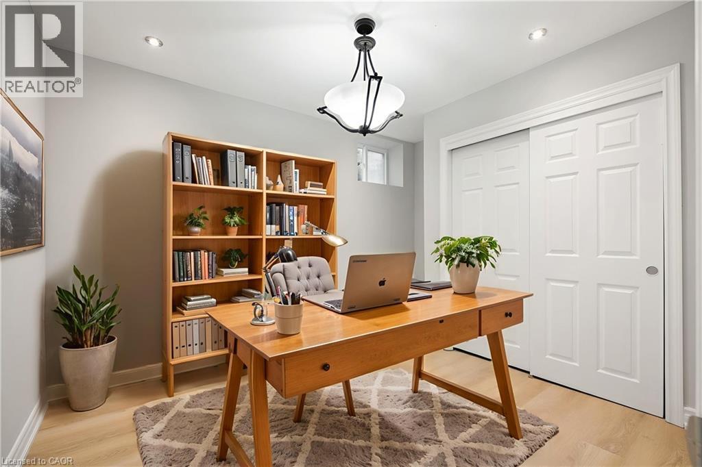 












69 HILLVIEW Road

,
St. Catharines,




Ontario
L2S1S8

