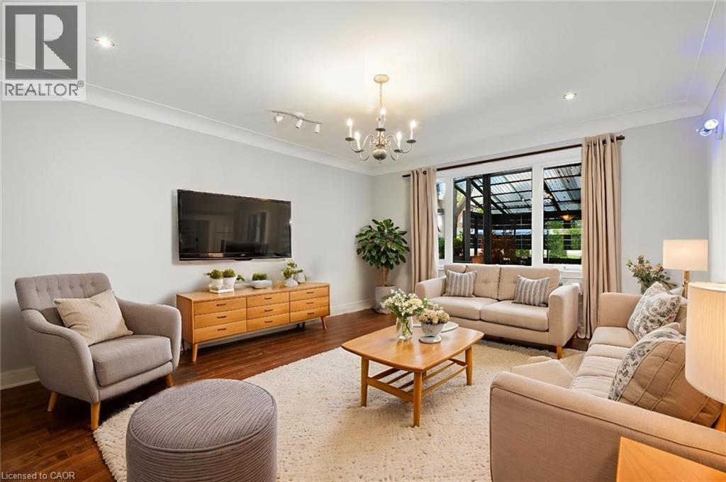 












69 HILLVIEW Road

,
St. Catharines,




Ontario
L2S1S8

