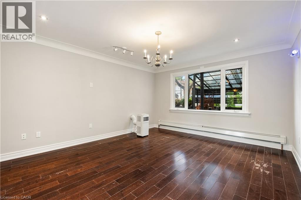 












69 HILLVIEW Road

,
St. Catharines,




Ontario
L2S1S8

