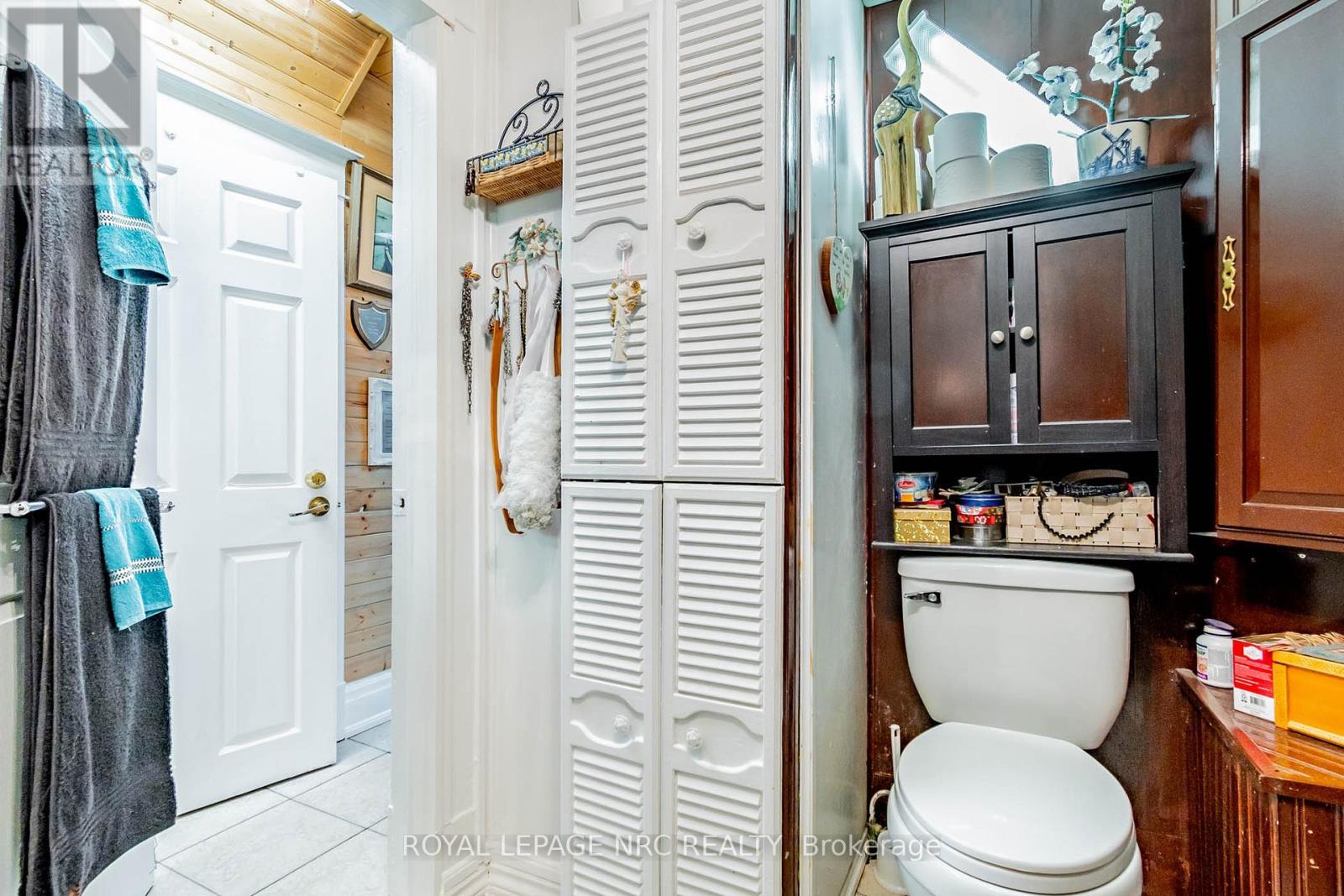 












6490 THOROLD STONE ROAD

,
Niagara Falls (Morrison),




Ontario
L2J1B3

