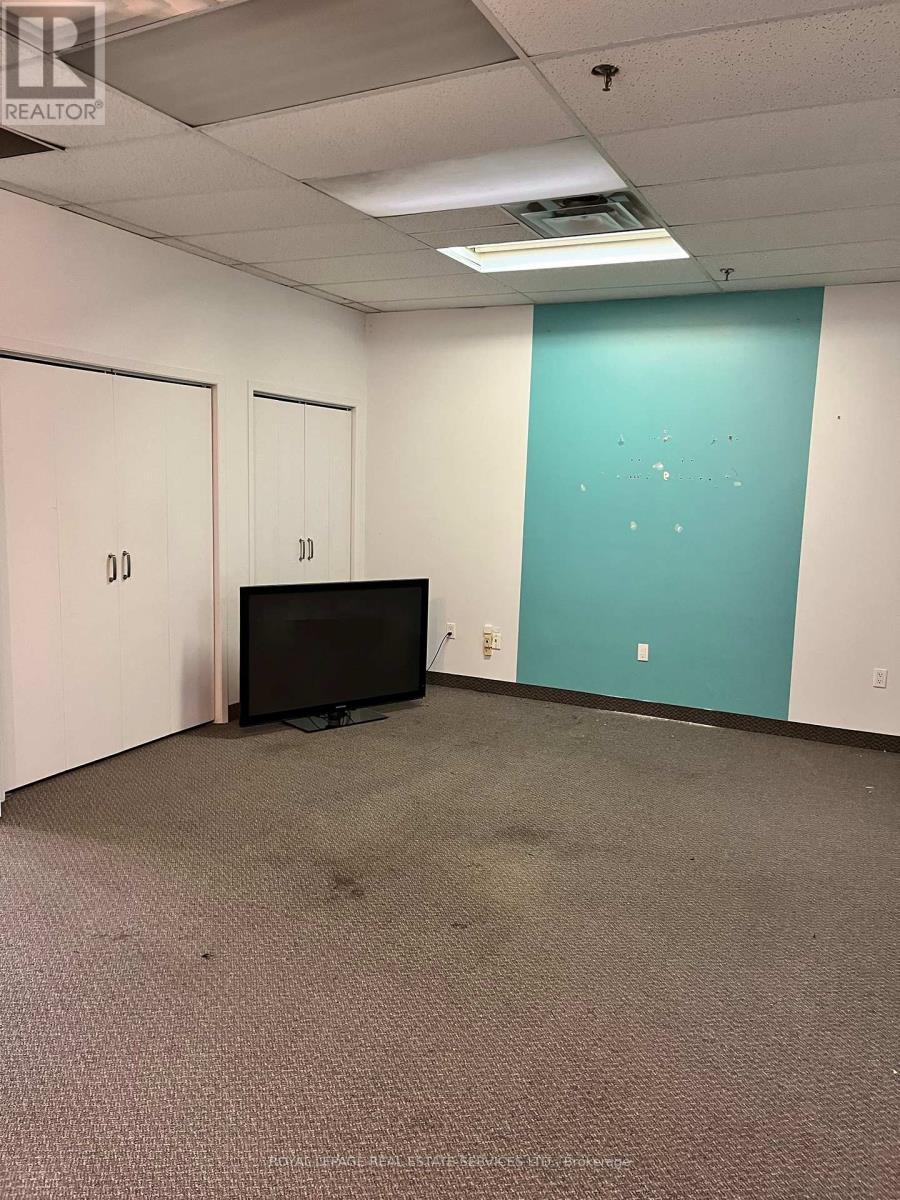 












124 - 557 DIXON ROAD

,
Toronto,




Ontario
M9W6K1

