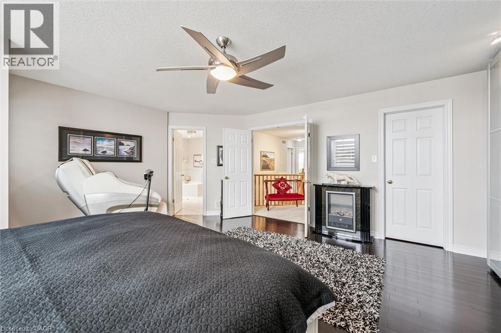 












87 LAW Drive

,
Guelph,




Ontario
N1E7J7

