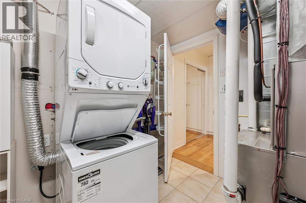 












87 LAW Drive

,
Guelph,




Ontario
N1E7J7

