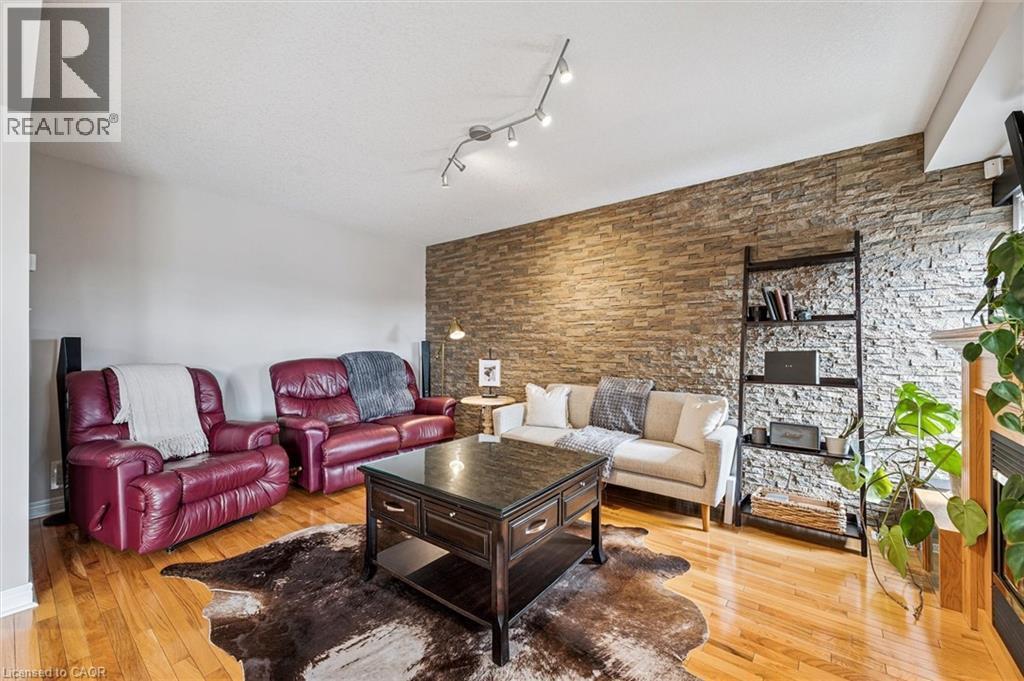 












87 LAW Drive

,
Guelph,




Ontario
N1E7J7

