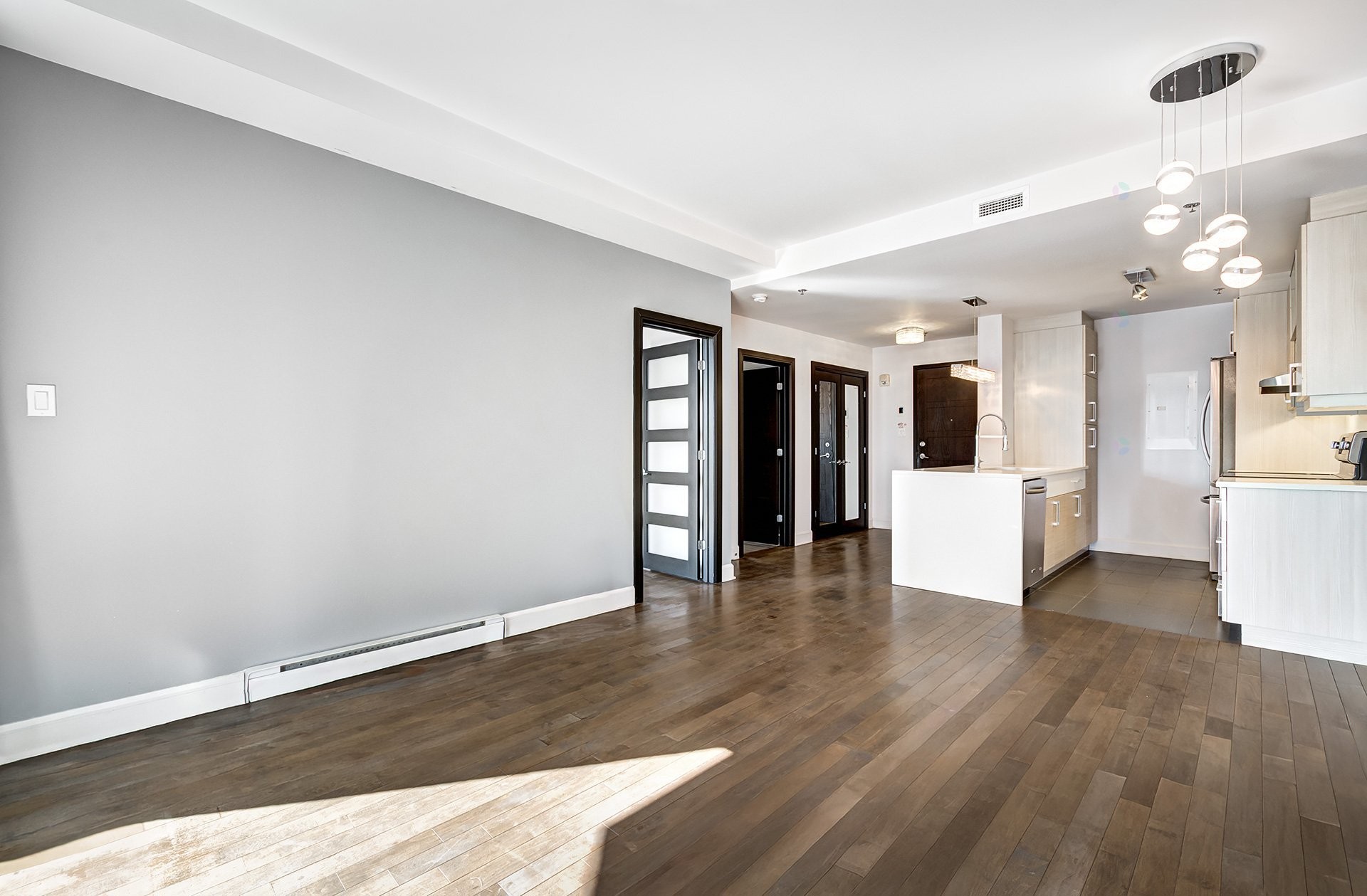 









1800


Boul. Angrignon

, 307,
Montréal (LaSalle),




QC
H8N0B8

