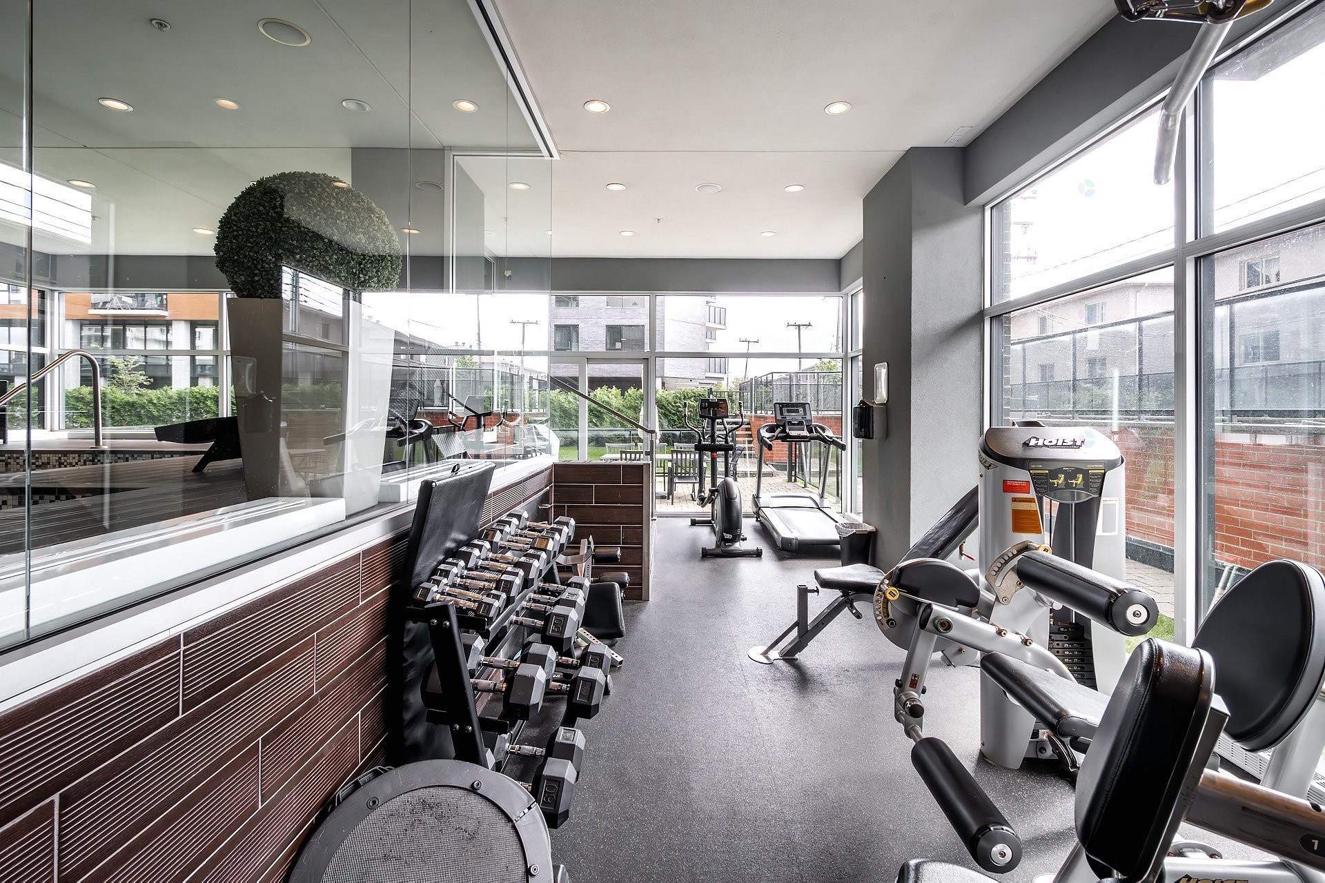 









1800


Boul. Angrignon

, 307,
Montréal (LaSalle),




QC
H8N0B8

